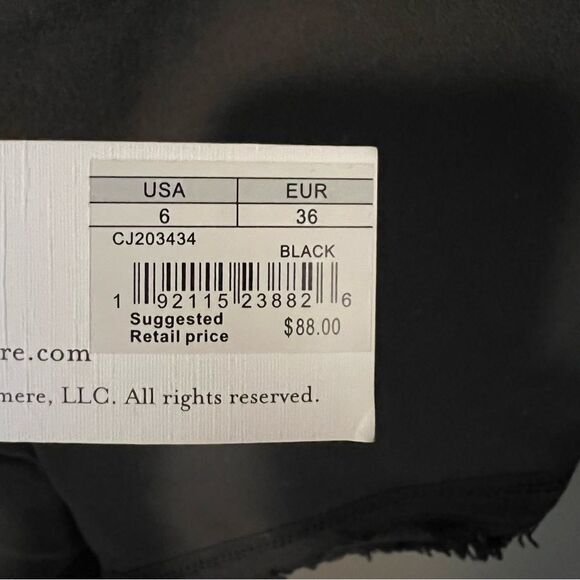 NWT Revolve x Cupcakes and Cashmere Figaro Short in Black | Size 6 - Picture 7 of 13